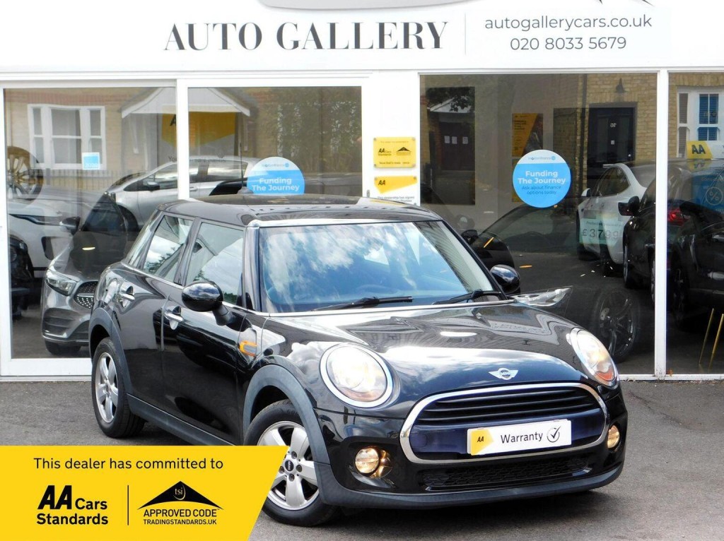 2016 MINI HATCH